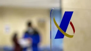 Nueva estafa relacionada con Hacienda: no caigas en la trampa si recibes este SMS
