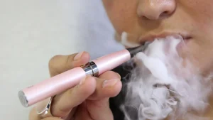 ¿Ayudan a dejar de fumar los cigarrillos electrónicos?