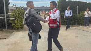 El rifirrafe entre Robles y la Generalitat por el despliegue del Ejército rompe la frágil tregua