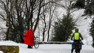 Aviso rojo por nevadas y fuertes rachas de viento en el norte de Aragón, Navarra y Cataluña