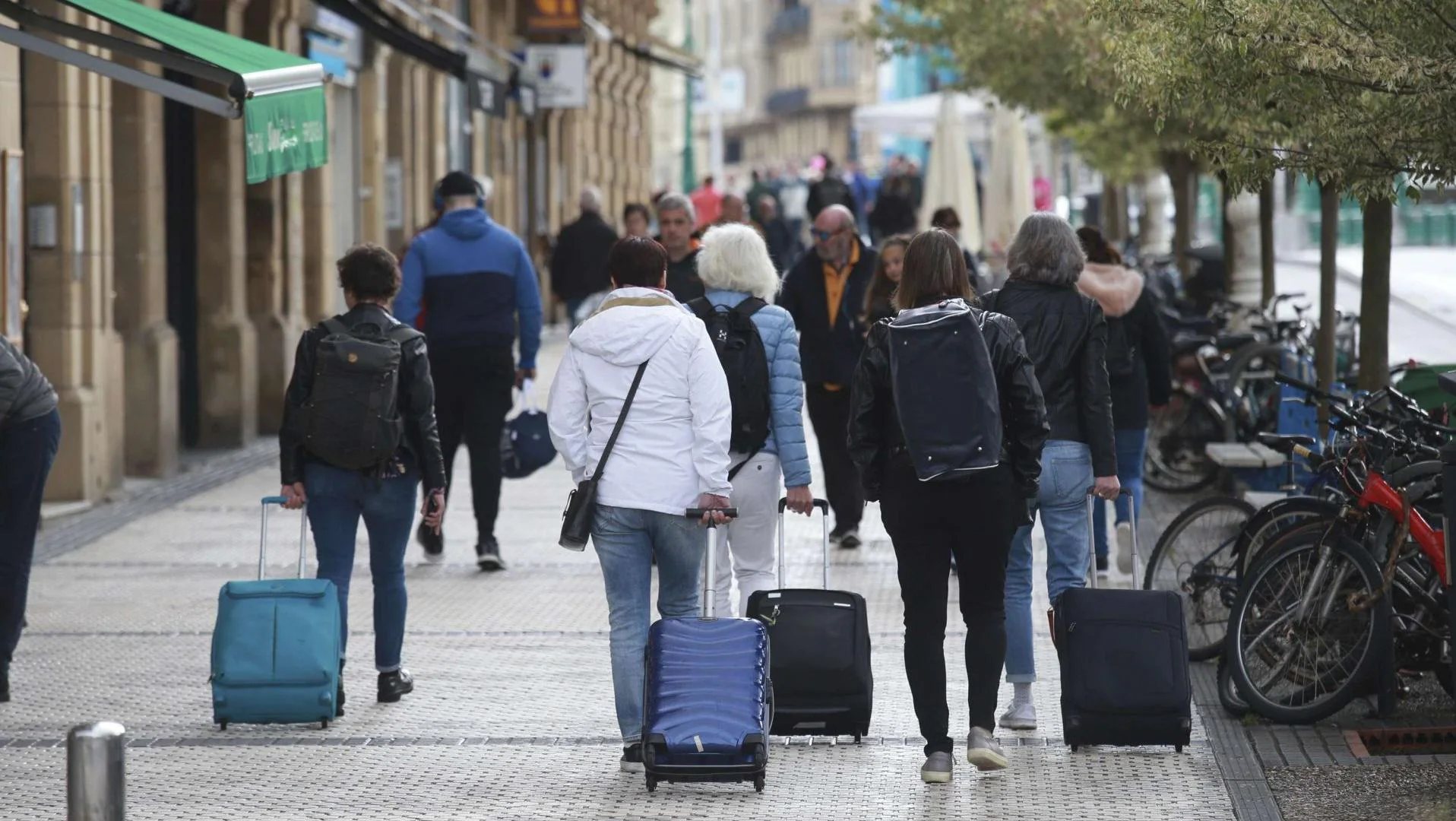 Estos son todos los puentes y días festivos de 2025