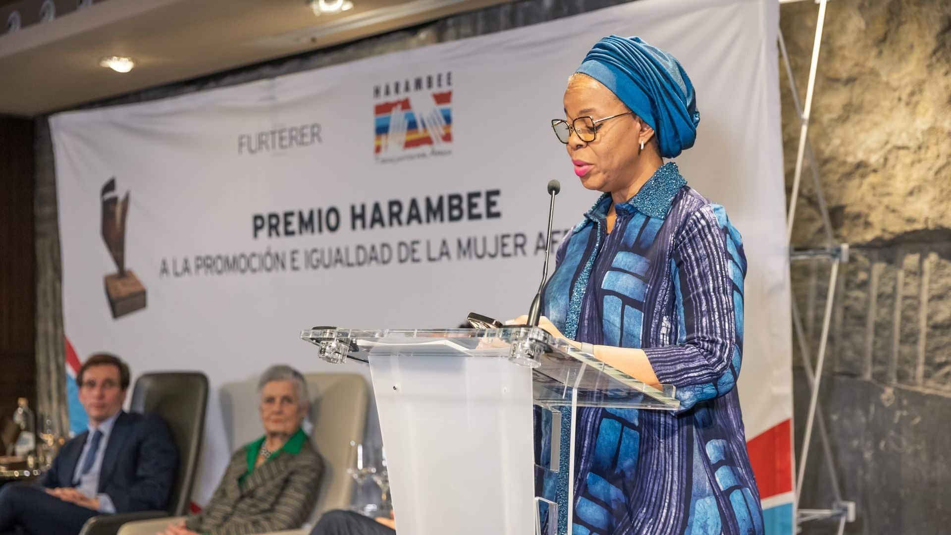 Enase Okonedo, economista nigeriana: «La educación es clave para lograr la igualdad de las mujeres»