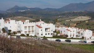 Un indigente mata de una puñalada a un joven que intentó robarle en Manilva