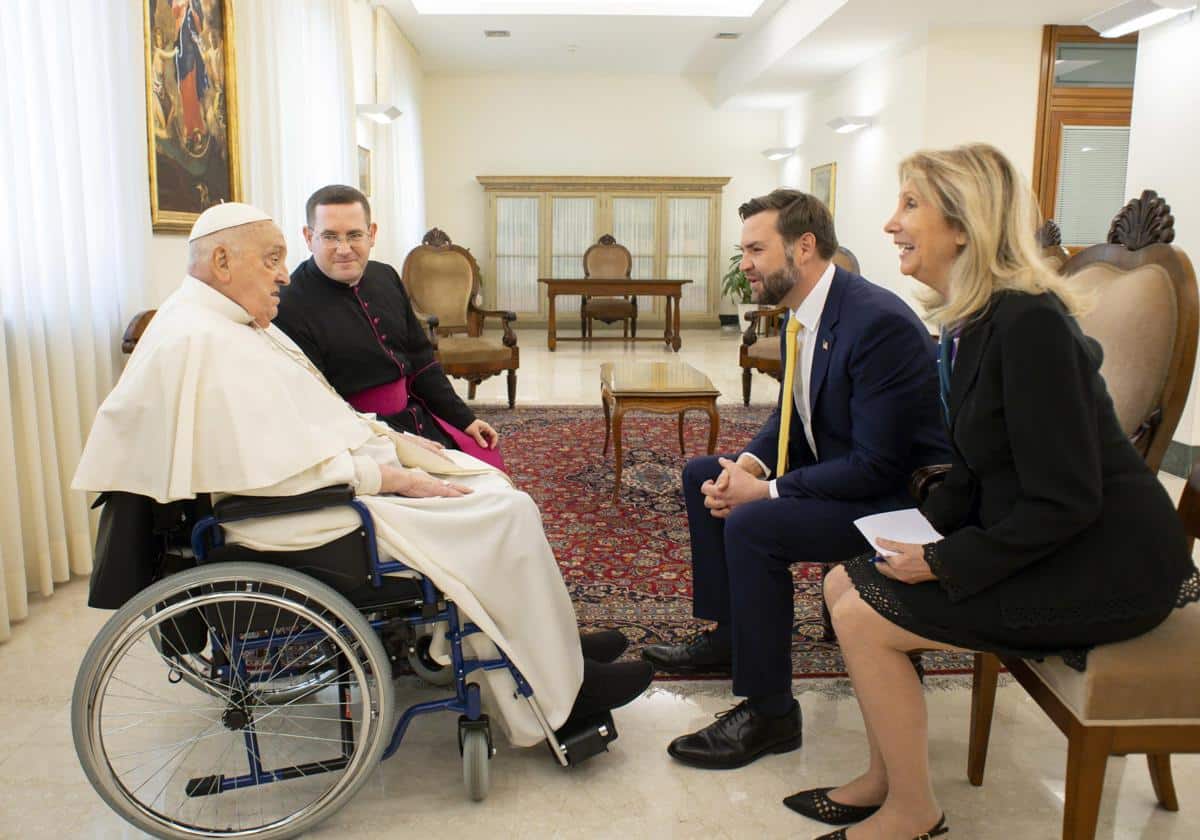 Las últimas horas de Francisco: se despertó a las seis de la mañana y una hora después se empezó a sentir mal