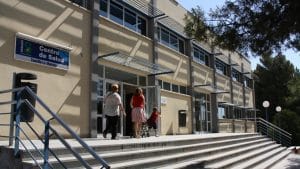 La plantilla de un centro de salud de Toledo se da de baja tras la agresión de un paciente