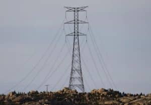 Apagón eléctrico masivo en España: Cómo reclamar retrasos y cancelaciones en transportes y reservas