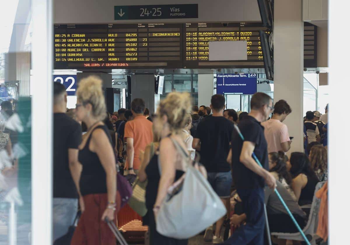 Renfe suspende hasta nuevo aviso los trenes entre Madrid y Galicia