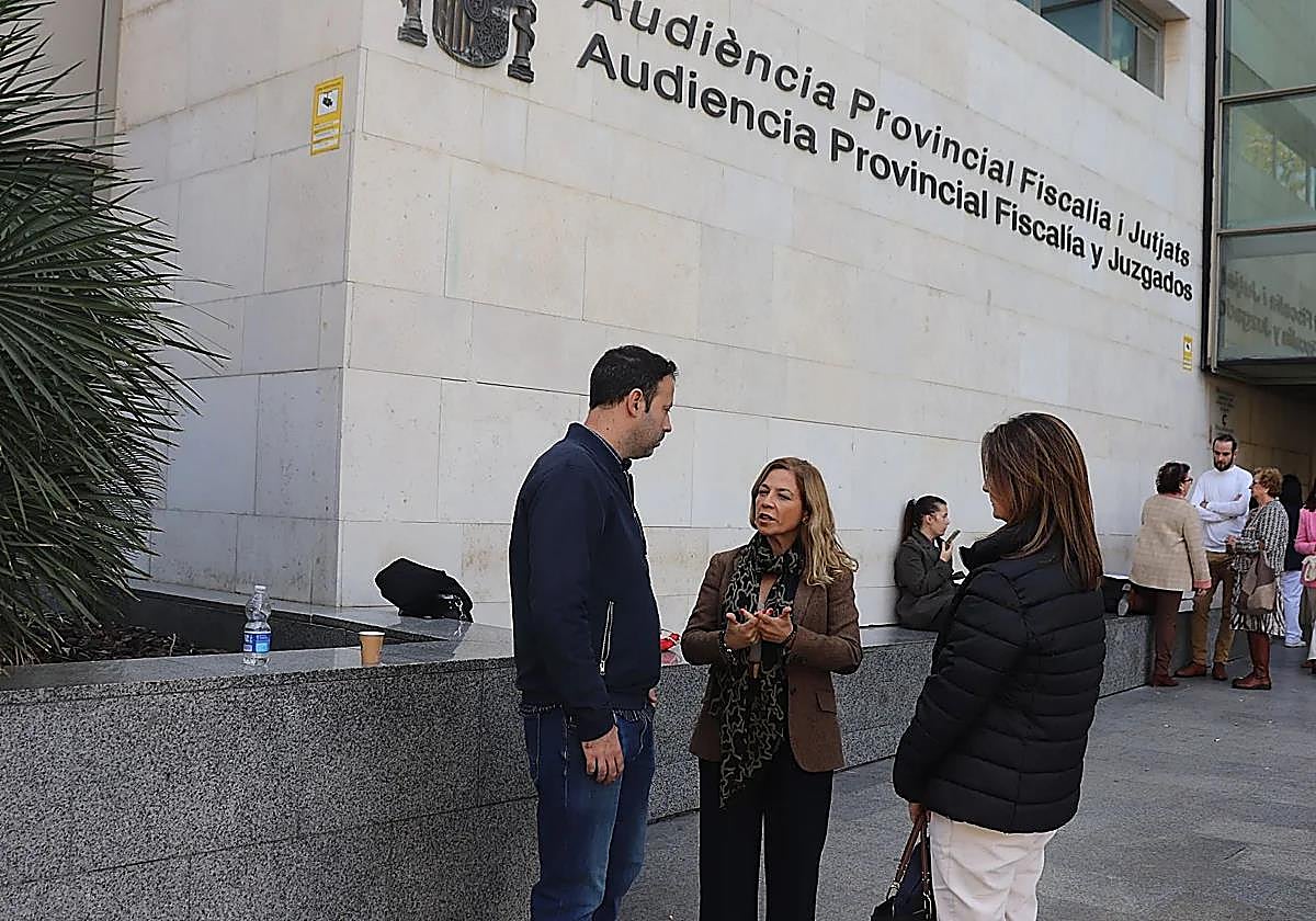 Retiran la patria potestad de sus hijas a la acusada de buscar un sicario para asesinar a su ex