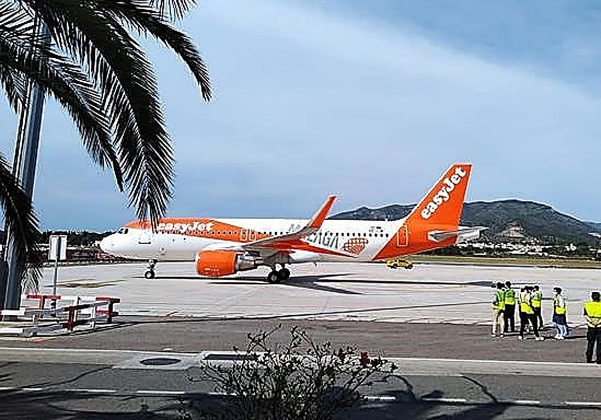 Una anciana fallecida en un vuelo de Málaga a Londres: los pasajeros creen que la embarcaron muerta