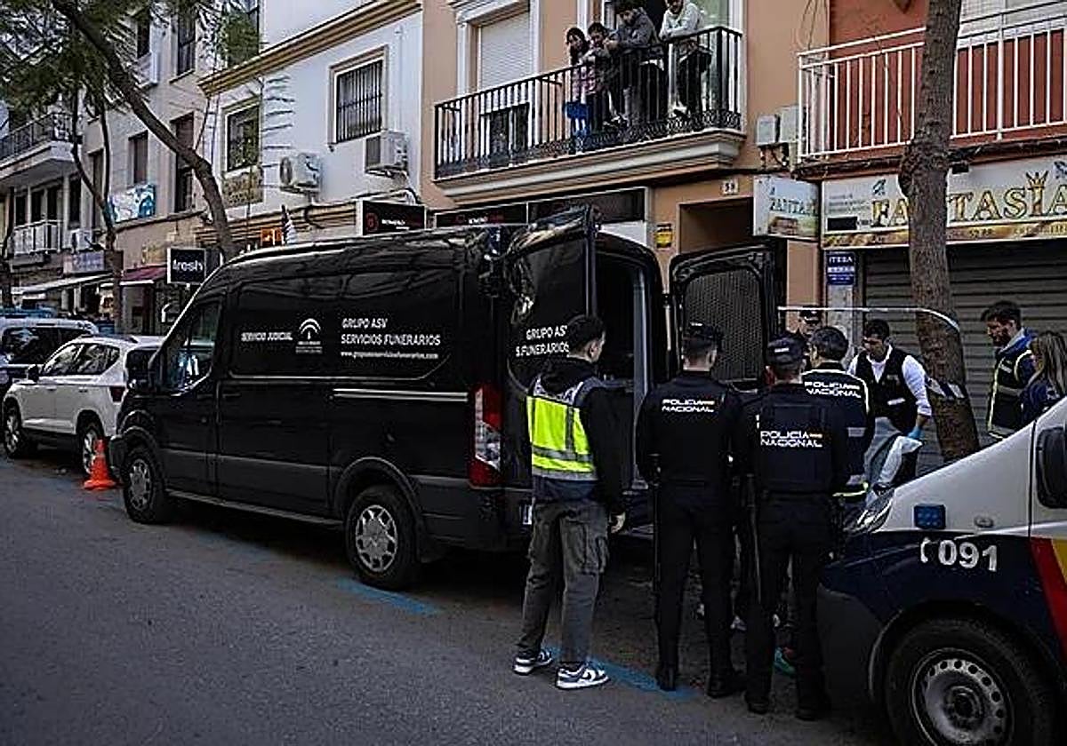 Mata a su padre, deja herida a su madre y se suicida en Fuengirola