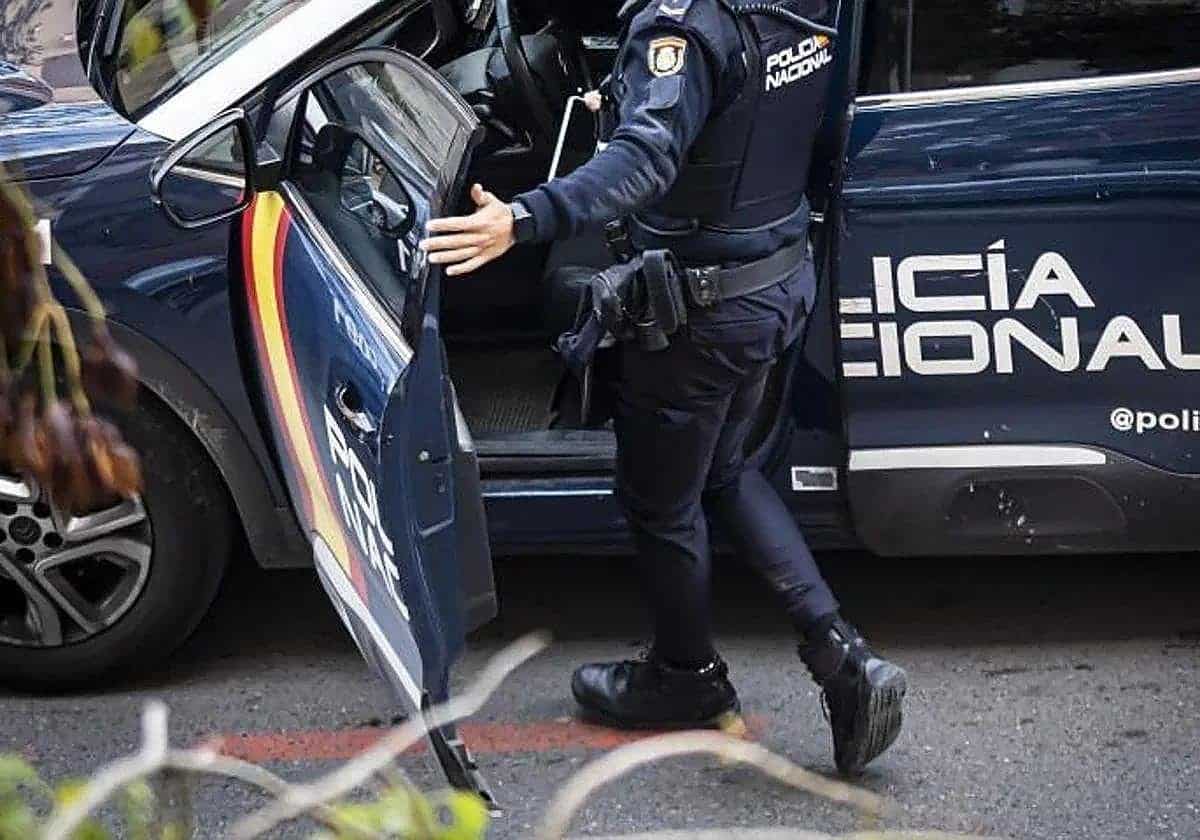 Detenido un joven atrincherado en su casa de Madrid con una escopeta y una ballesta