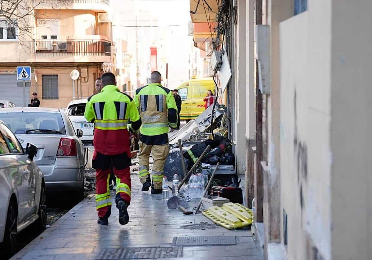 Un fallecido y dos heridos en una explosión de gas en un bar de Almería