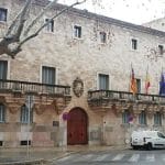 Juzgan en Palma a un padre y una abuela por maltrato y abusos a una menor durante tres años