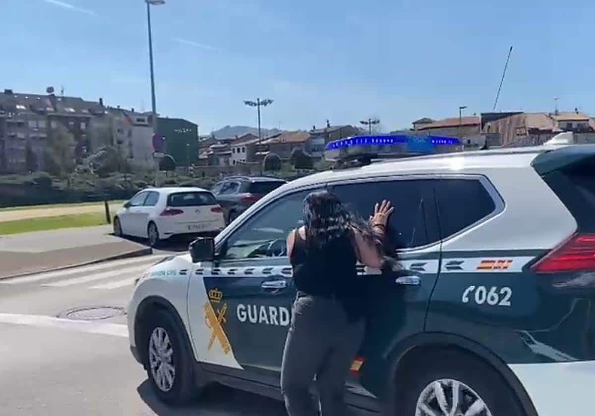 La Fiscalía manda a prisión al detenido por el homicidio de su padrastro en Asturias por «riesgo de fuga»