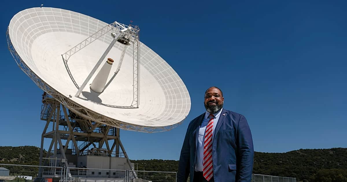 «Para los astronautas nosotros somos como su ‘smartphone’»