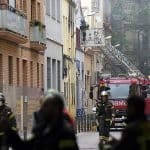 Un herido grave tras la explosión de una bombona de butano en Barcelona