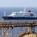 El crucero con el brote de hantavirus atracará en Canarias donde serán atendidos los pasajeros