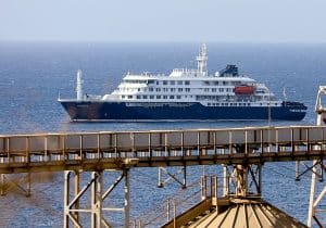 El crucero con el brote de hantavirus atracará en Canarias donde serán atendidos los pasajeros