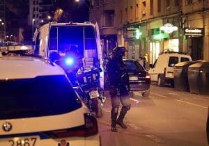 Detenida una familia en Vitoria por sextorsión a un menor de 16 años