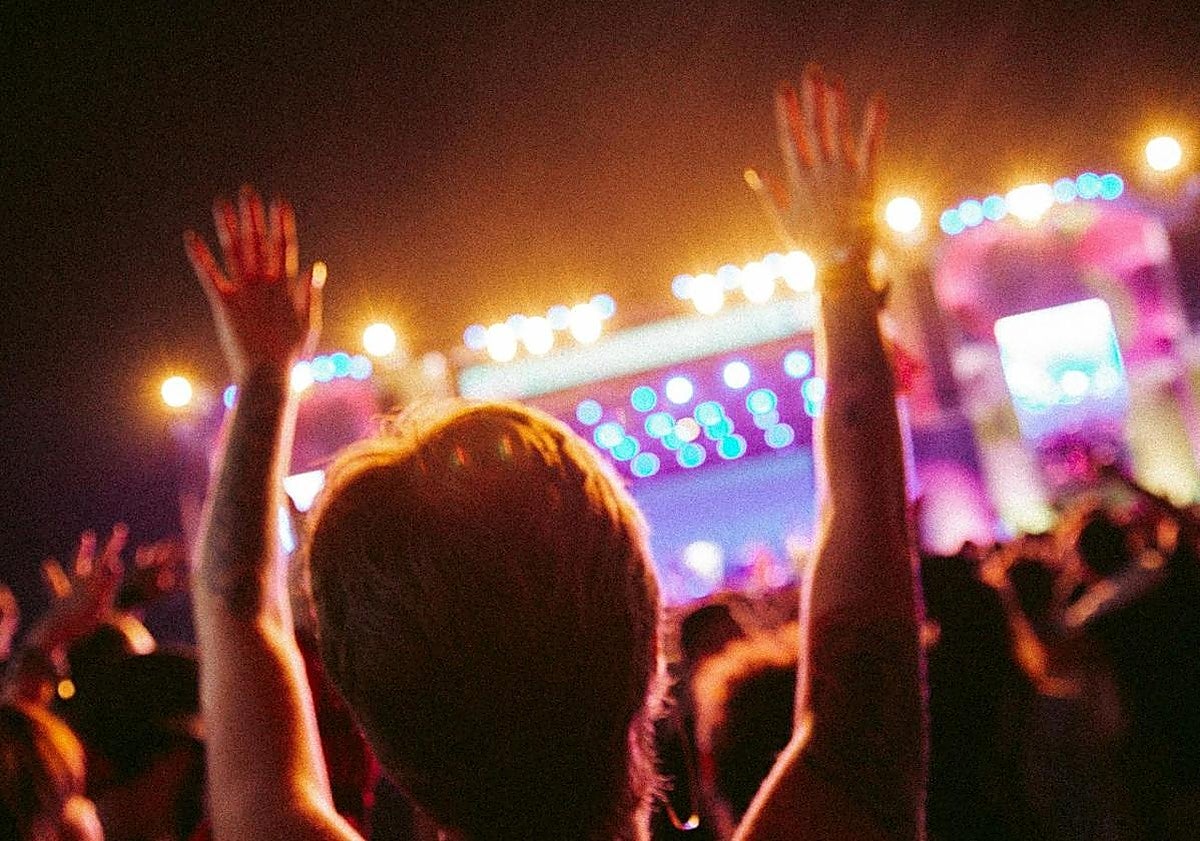 El Gobierno dará 400 euros a los nacidos en 2008: novedades, en qué puedes invertir el Bono Cultural Joven y cómo solicitarlo