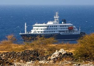 La Justicia ratifica la orden de cuarentena a los españoles del crucero 'MV Hondius'