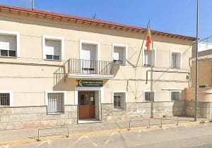 Investigan el presunto crimen machista de un guardia civil, su mujer y su hijo en un cuartel de Alicante