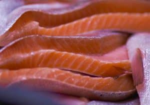 La OCU revela cuánto sube el precio del pescado en bandeja tras el adiós de Mercadona a la pescadería tradicional