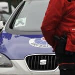 La Ertzaintza salva a una mujer que estaba siendo estrangulada por su pareja en un piso de San Sebastián