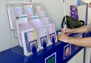 Dos acertantes del sorteo de Bonoloto ganan 66.000 euros este martes