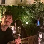 David Silva disfruta de la gastronomía de uno de los restaurantes más reconocidos de Extremadura