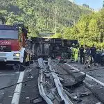 Cinco policías forales de Navarra fallecen en el grave accidente en Guipúzcoa