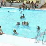 Detenido un menor de 14 años por la agresión sexual en una piscina de Madrid a unas niñas de 10