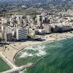Hallan el cadáver de un hombre flotando en la playa de Fuengirola