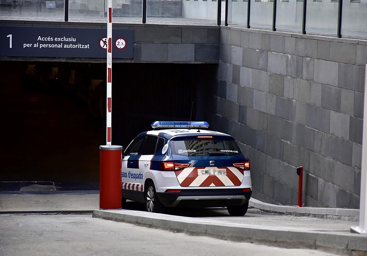 Un herido grave y cuatro leves tras la explosión de un vehículo en Lleida