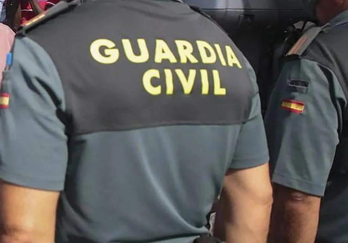 Muere un paciente psiquiátrico en Gijón que atacó a dos guardias civiles: «Estaba fuera de control»
