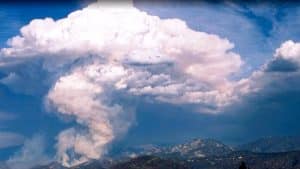 Aparecen en Europa las 'nubes que respiran fuego'