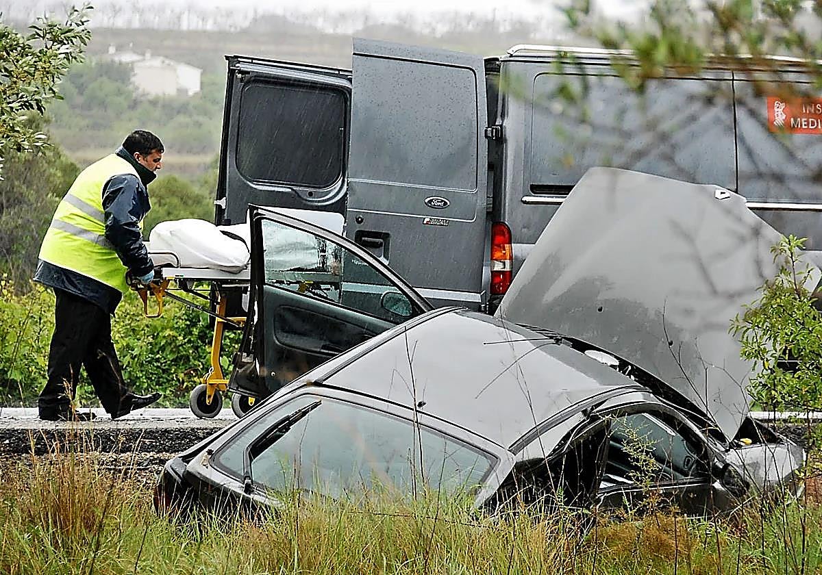Tragedia en Valencia: dos muertos y dos heridos en una colisión entre dos coches