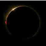 Los destellos rojos del Sol: qué son las fulguraciones y por qué asombraron durante el eclipse
