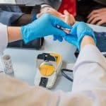 Baja a 30 años la edad para tomar pastillas contra el colesterol