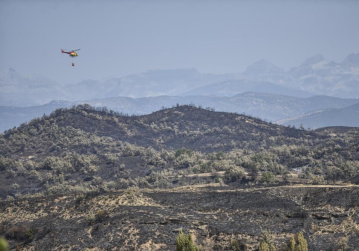 El incendio forestal de Huesca queda estabilizado tras arder 18.400 hectáreas