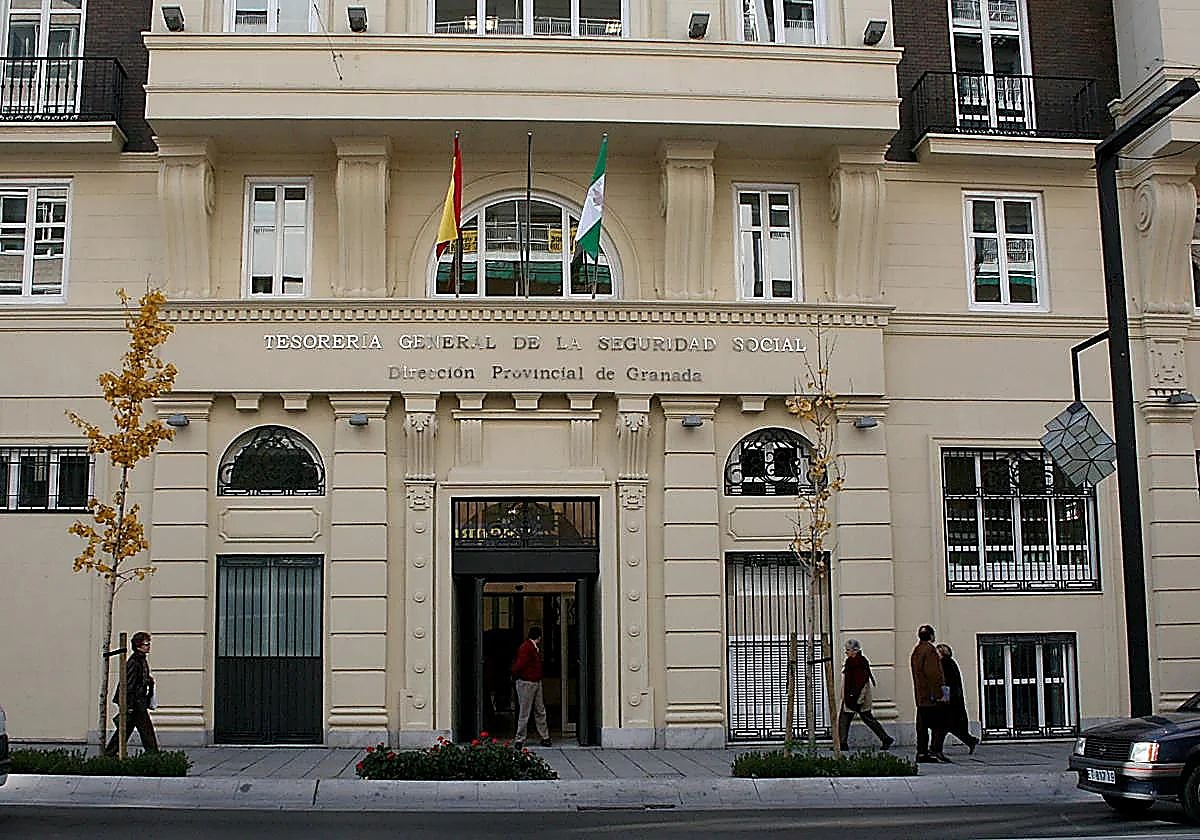 Acusan a un vecino de Granada de cobrar la pensión de su madre muerta durante 22 años