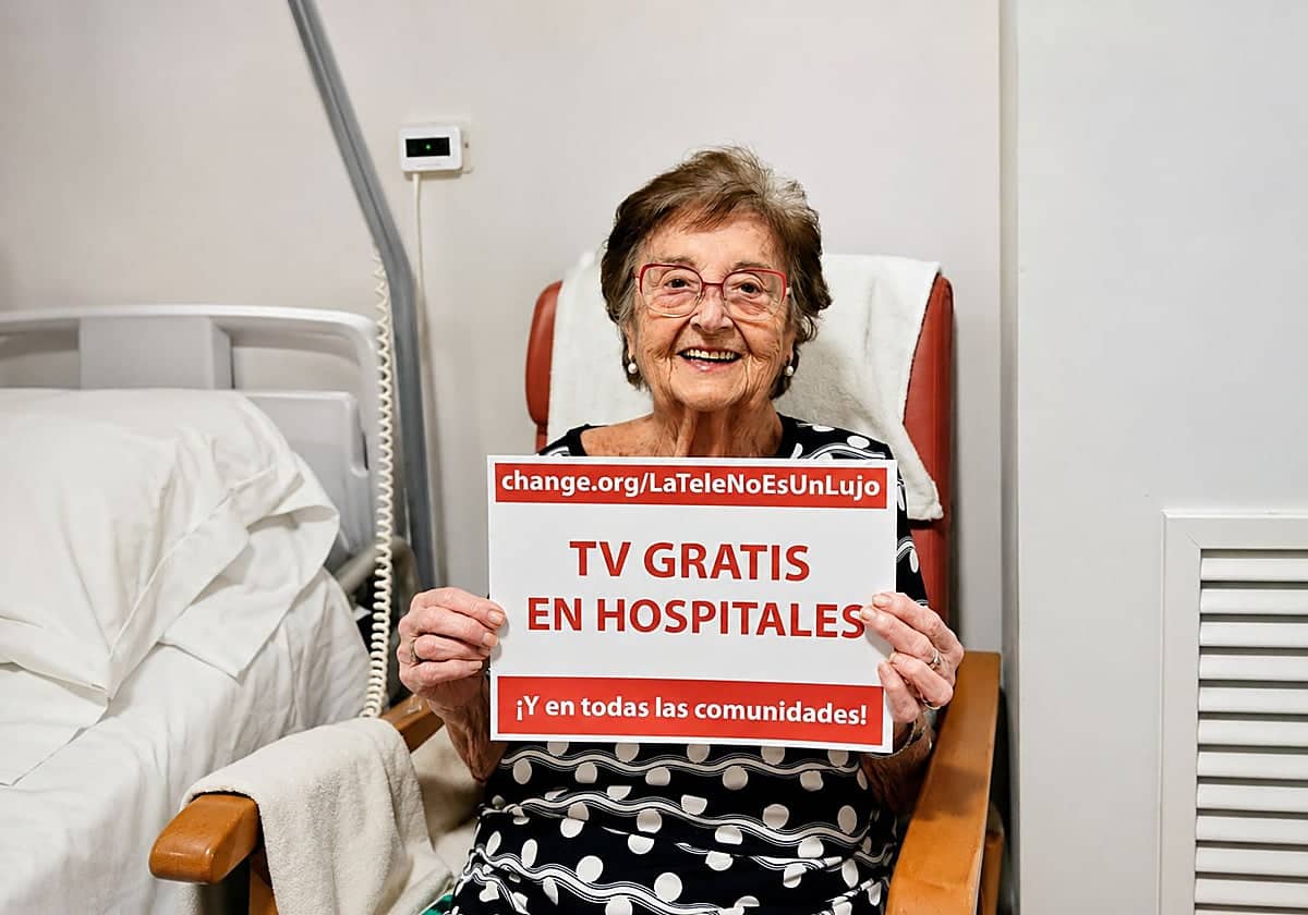 Una mujer hospitalizada de 94 años inicia una campaña para poder ver TV sin pagar en su habitación