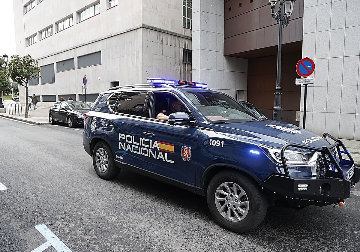 Hablan los abogados de los detenidos por la agresión en Oviedo: «Ninguno de ellos se dedica ni a cazar ni a perseguir a nadie»