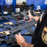 El robo de un rifle en Valencia destapa uno de los mayores arsenales de armas de España