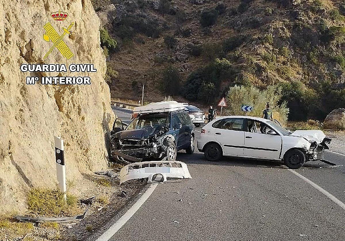 Detenido por intentar atropellar a dos guardias civiles cuando conducía drogado, borracho y sin carnet en Granada