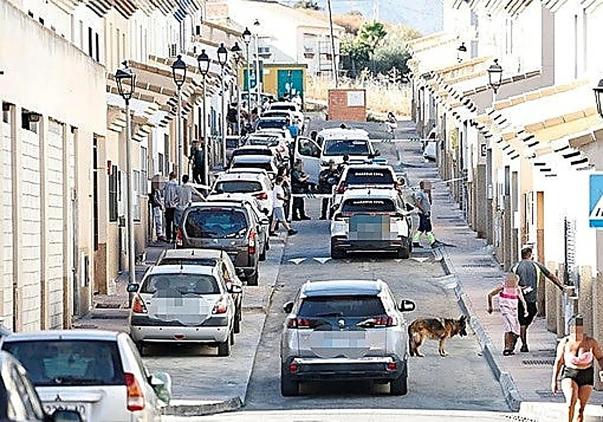Prisión para la sospechosa de matar de un disparo a un vecino con el que tenía una deuda en Málaga