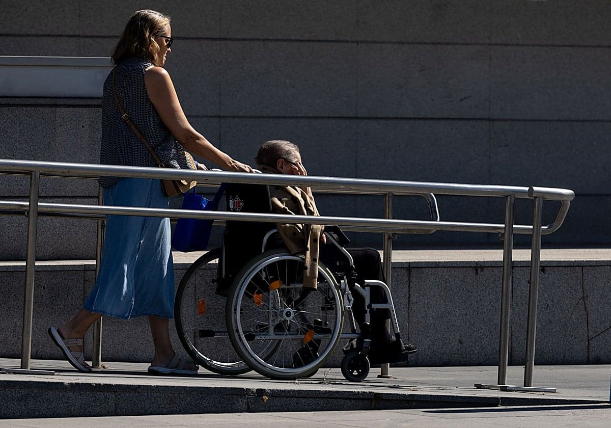 Las personas con discapacidad viven 20 años menos y sus fármacos tardan más de 500 días